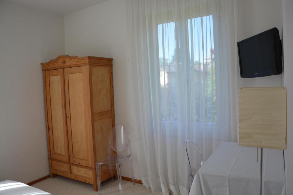 Hotel Villa Selva Лугано Стая снимка