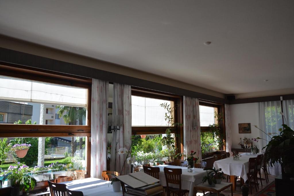Hotel Villa Selva Лугано Екстериор снимка